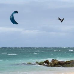 Naish 2024 Pivot Freeride / Wave Kite Discounts Apply ! -WINDRIFT Sales Store 900 naish 2024 pivot size bar a1