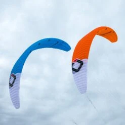Ozone R1 V4 Performance Foil Kite Discounts Apply ! 8 Ozone R1 V4 Performance Foil Kite Discounts Apply ! -WINDRIFT Sales Store ozone r1 v4 size bar 4